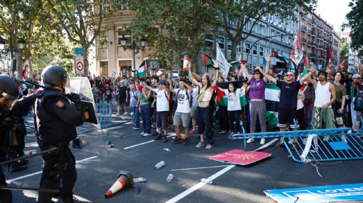 VIDEO: Protestas propalestinas obligan a cancelar la etapa final de la Vuelta a España 2025 en Madrid
