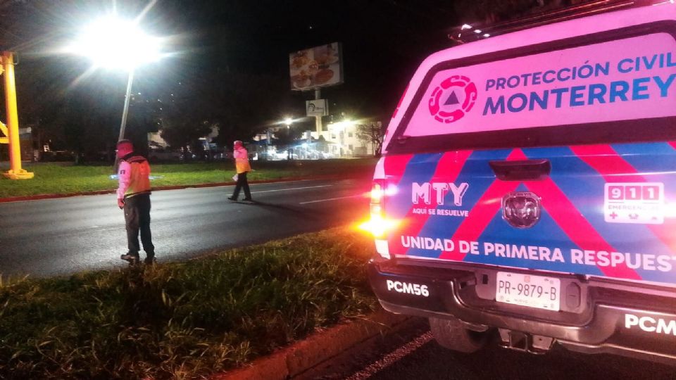 Unidad de Protección Civil en la zona donde ocurrió el atropello.