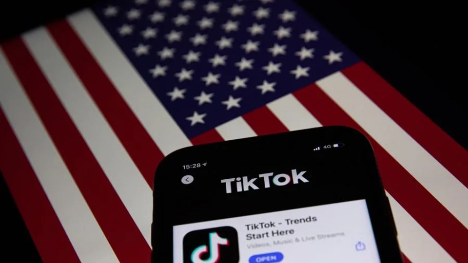 EU y China acuerdan que TikTok quede en manos estadounidenses.