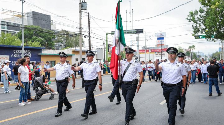 Sin Mauricio Fernández, realizan desfile de la Independencia en San Pedro