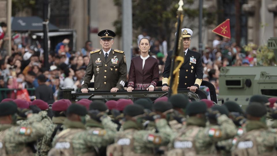 Sheinbaum defiende la soberanía en el desfile militar de la Independencia.