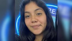 Familiares bloquean Carretera a Monterrey por la desaparición de una adolescente