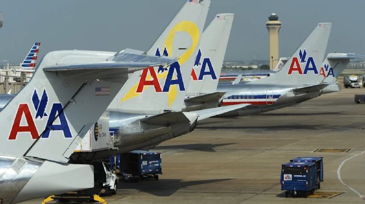 Retrasan más de 700 vuelos en aeropuerto de Dallas por falla en telecomunicaciones
