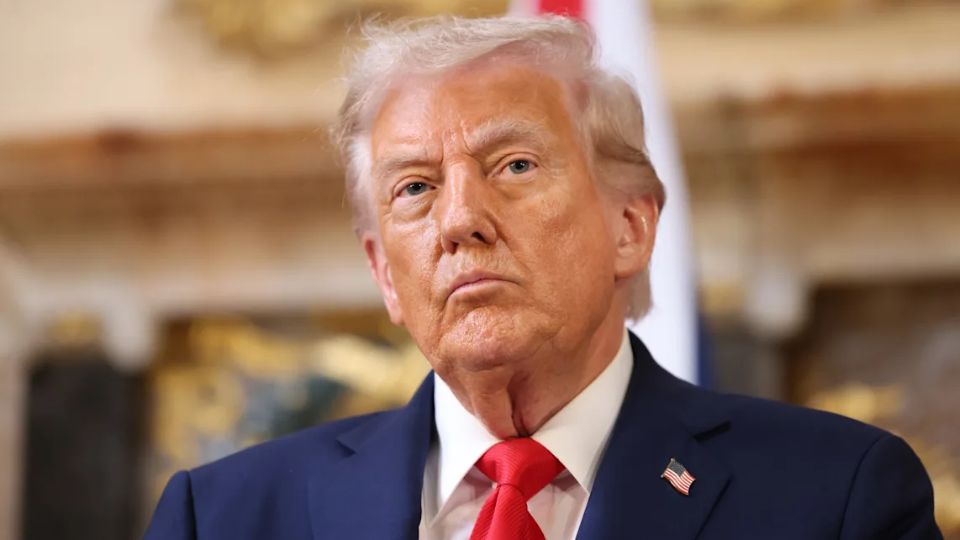 Juez desestima demanda de Trump contra The New York Times.