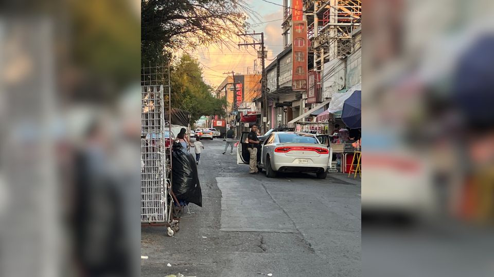 El cateo fue realizado en la calle Colegio Civil, en el centro de Monterrey.