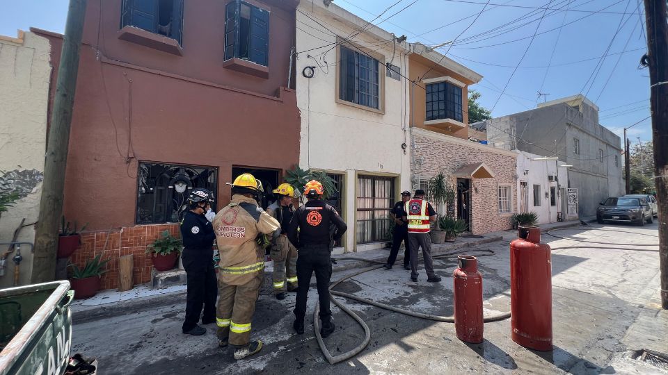 Protección Civil atiende explosión suscitada este lunes en Santa Catarina