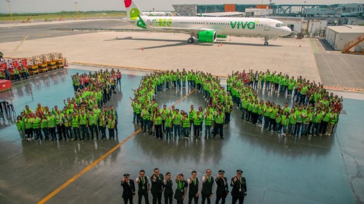 Viva celebra su avión número 100