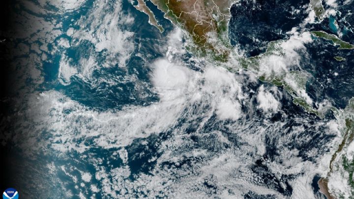 Huracán Narda ya es categoría 2, ¿hacia dónde se dirige?