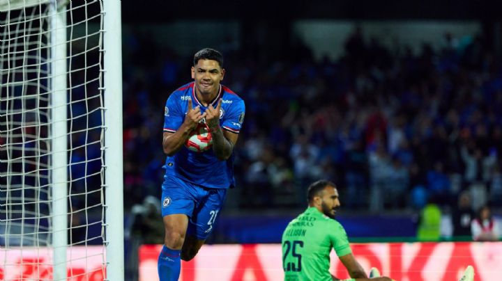Cruz Azul rescata empate 2-2 contra Querétaro y pone en riesgo su liderato