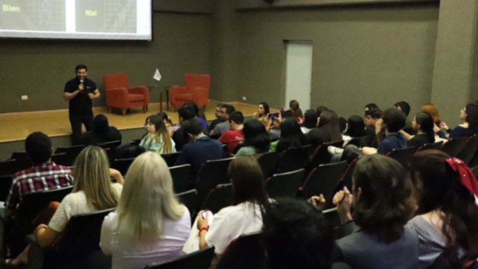 Curso-Taller “Por un Periodismo Inclusivo para Nuevo León”.