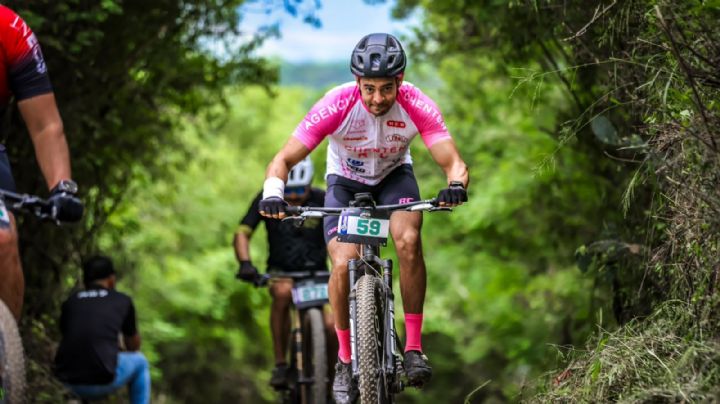 Reúne a 600 ciclistas carrera en Santiago, NL