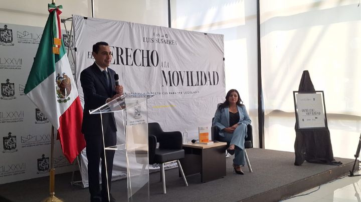 Luis Susarrey presenta libro sobre el 'Derecho a la Movilidad' en el Congreso de NL