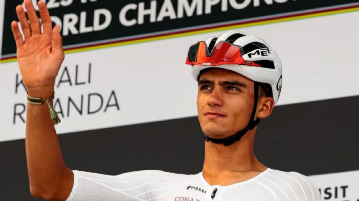 Isaac del Toro sube al cuarto lugar del ranking mundial de la UCI