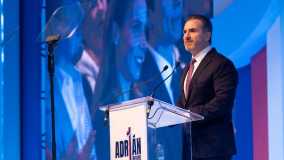 Adrián de la Garza, alcalde de Monterrey.