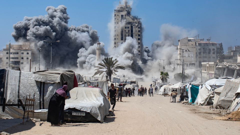 Ejército israelí asegura que ya controla el 40% de Gaza.