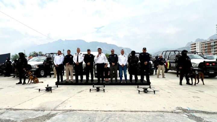 Nava presenta nuevas unidades para fortalecer seguridad en Santa Catarina