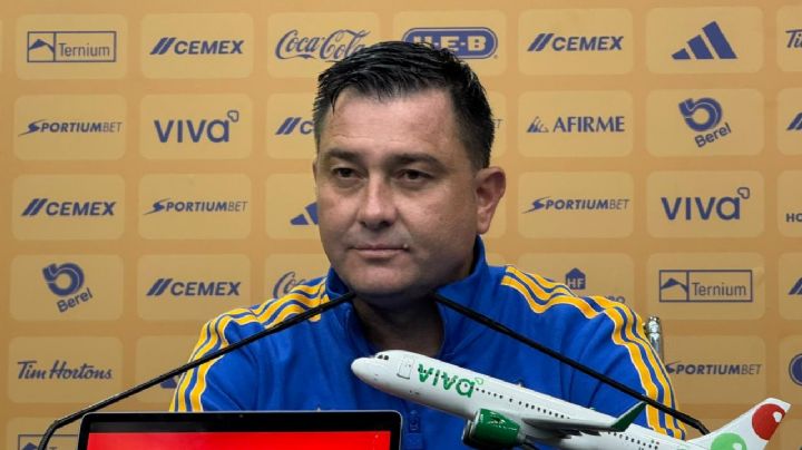 Pedro Martínez Losa celebra goleada de Tigres Femenil sobre Rayadas: “Rozamos la excelencia”