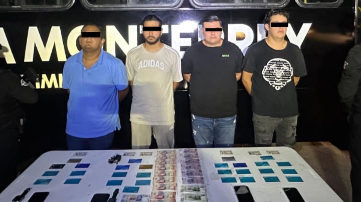 Detienen a 4 tapatíos con más de 30 tarjetas bancarias robadas en Monterrey
