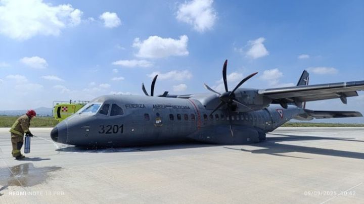 Avión de la Fuerza Aérea Mexicana aterriza de emergencia cerca del AIFA