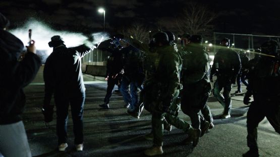 ICE dispara contra hombre durante protesta en Minneapolis