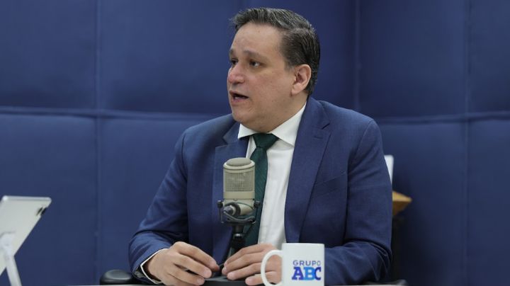 Tesorero de NL adelanta mejoras para municipios en proyecto presupuestal