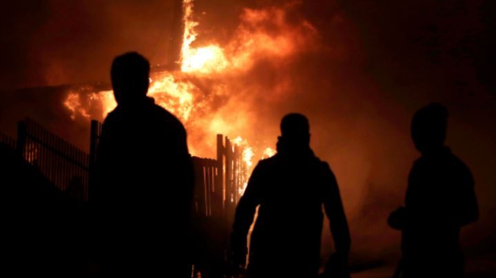 Fuertes incendios forestales en el sur de Chile dejan 16 muertos