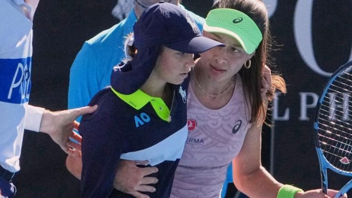 Australian Open: recogepelotas se desmaya en pleno partido VIDEO