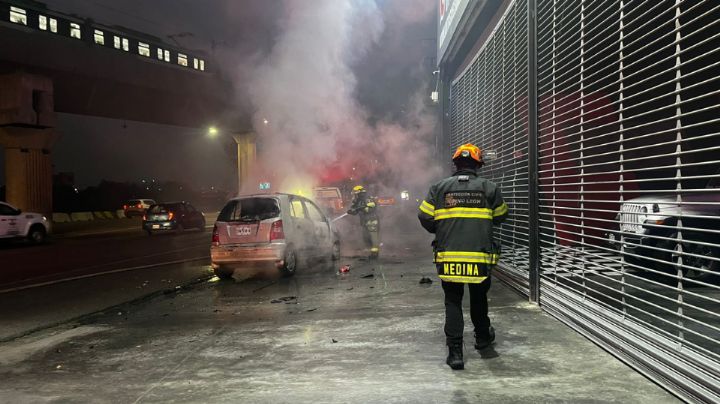Se incendian dos vehículos en Guadalupe y Monterrey