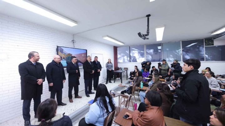 Rector de la UANL da la bienvenida a más de 220 mil estudiantes