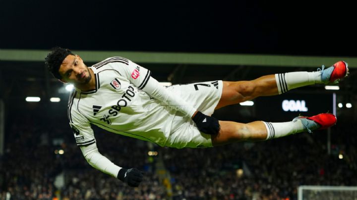 Raúl Jiménez alcanza los 200 goles con un penal de lujo