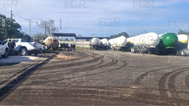 Aseguran 82 mil litros de hidrocarburo y 149 autos en Veracruz