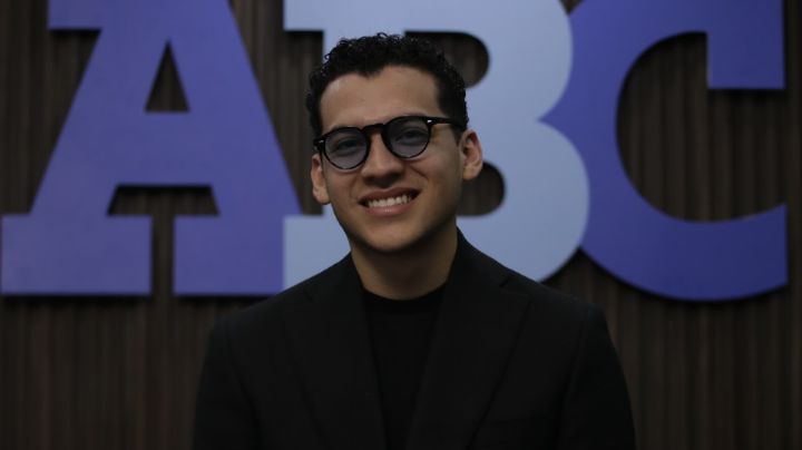 Mario Girón busca consolidarse inspirado en Carlos Rivera