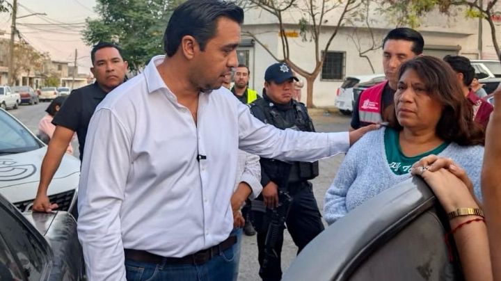 Brinda Nava apoyo a familia afectada por incendio en Santa Catarina