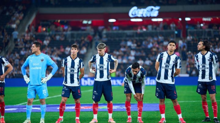 Abuchean a Oliver Torres y Torrent, ovación para Canales en la presentación de Rayados ante León
