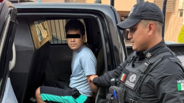 Detienen a 2 motociclistas por portar drogas en Monterrey