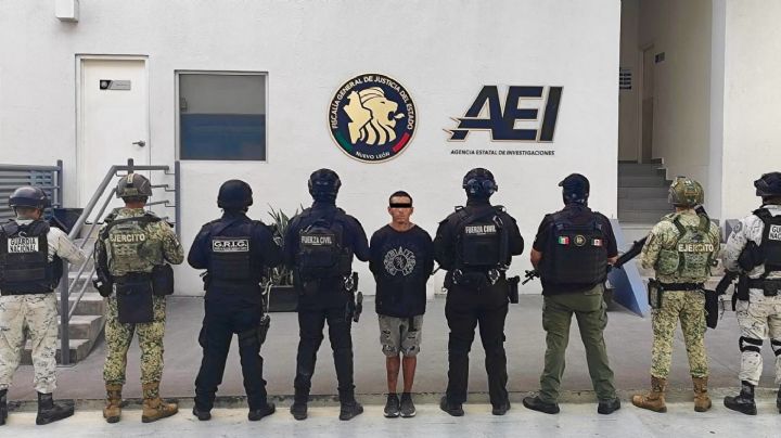 Detienen a hombre con droga en García; cuenta con orden de aprhensión por homicidio