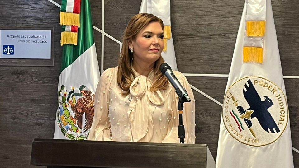 Magistrada Laura Perla Córdova en conferencia de prensa