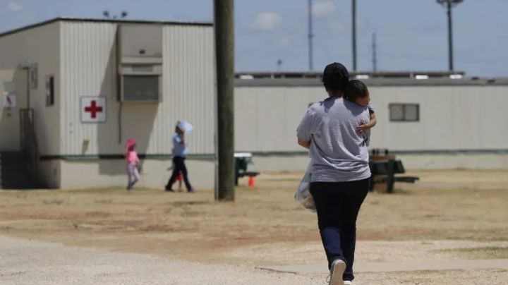 Trasladan inconsciente a bebé de dos meses desde centro de detención de ICE