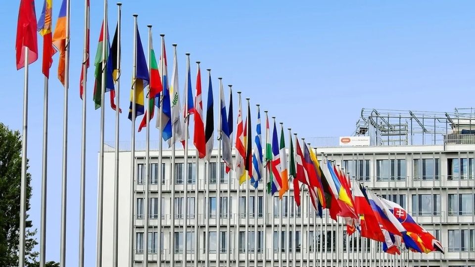 Alertan embajadas de bloqueos y violencia en México