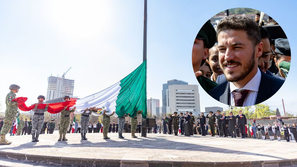Izamiento de la bandera de México en la Explanada de los Héroes