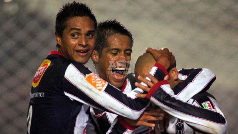 Juego del Recuerdo: Rayados remonta y vence 4-3 a Cruz Azul en la final de ida del Apertura 2009