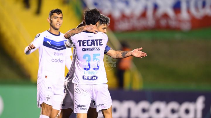 Rescata Rayados un agónico empate ante el Xelajú en inicio de la Copa de Campeones de Concacaf