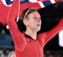 Eitrem conquista el oro en 5.000 m en patinaje de velocidad con nuevo récord olímpico