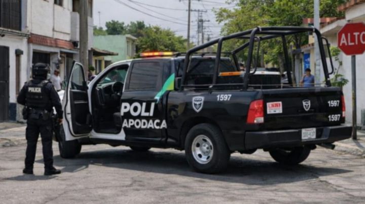 Hombre intenta asaltar y retener a estilista en Apodaca; policías lo detienen