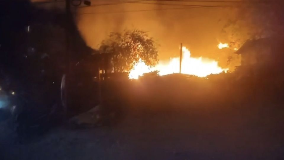 Sitio del incendio en Juárez.