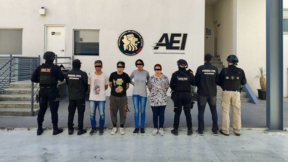 Detienen a cuatro presuntos integrantes de grupo delictivo con droga al sur de Monterrey