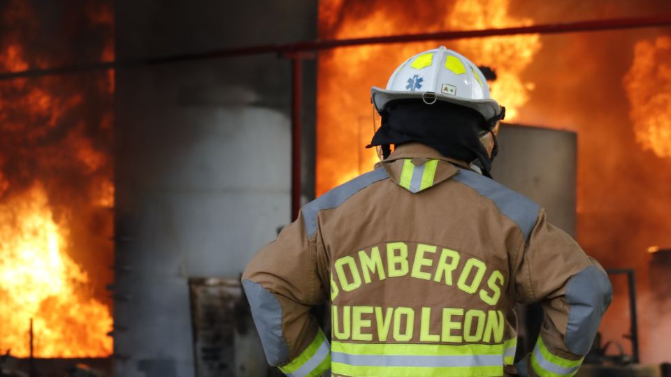 Durante el arranque de 2026, se han atendido hasta 300 incendios en un solo día en la zona metropolitana de Monterrey.