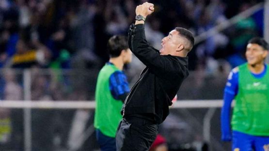 Multan a Efraín Juárez con 351,930 pesos por gestos obscenos ante Cruz Azul