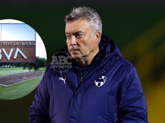 Domènec Torrent visita por última vez el Barrial tras ser cesado de Rayados