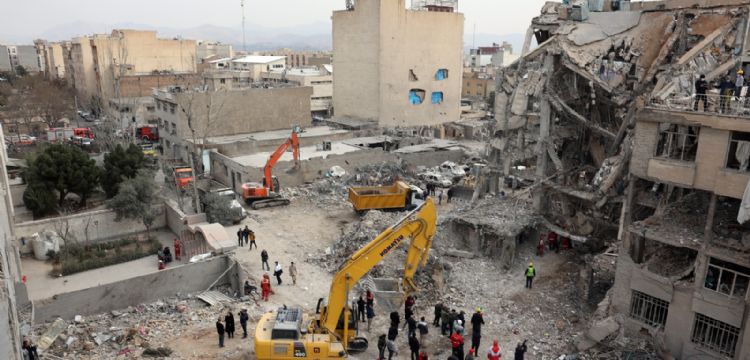 Ataca Israel y EU complejos nucleares iraníes